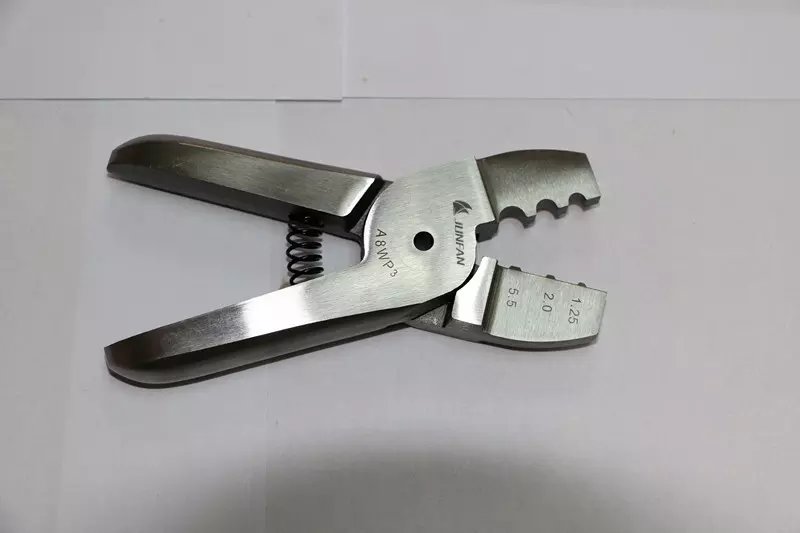 A8WP3 压线钳，可压1.25   2.0    5.5 端子